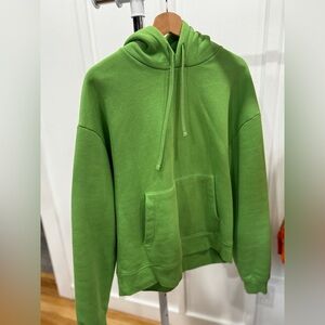 Zara all green hoodie. No stains no rips. Purchased 2024. Size L. *Not oversized